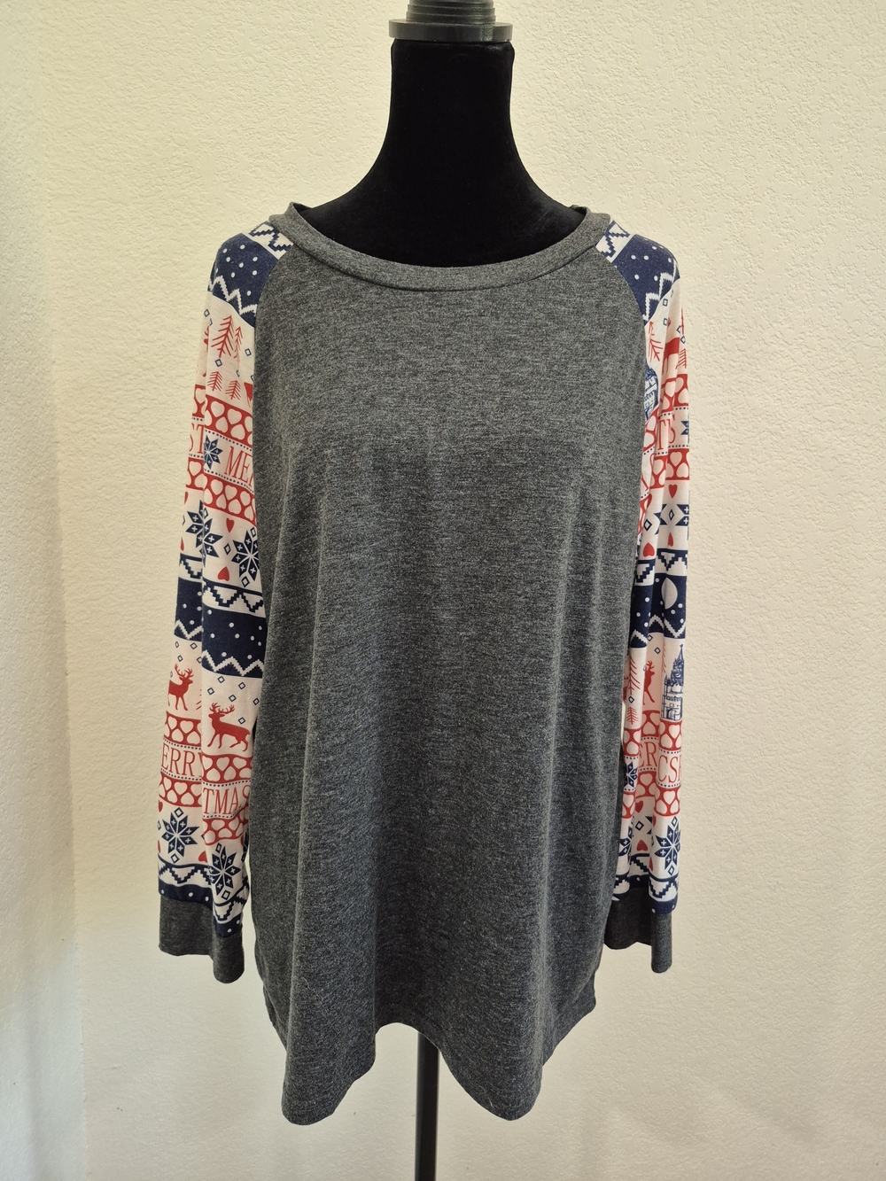 Women’s Gray Raglan Top with Festive Red & Blue Sleeve Print